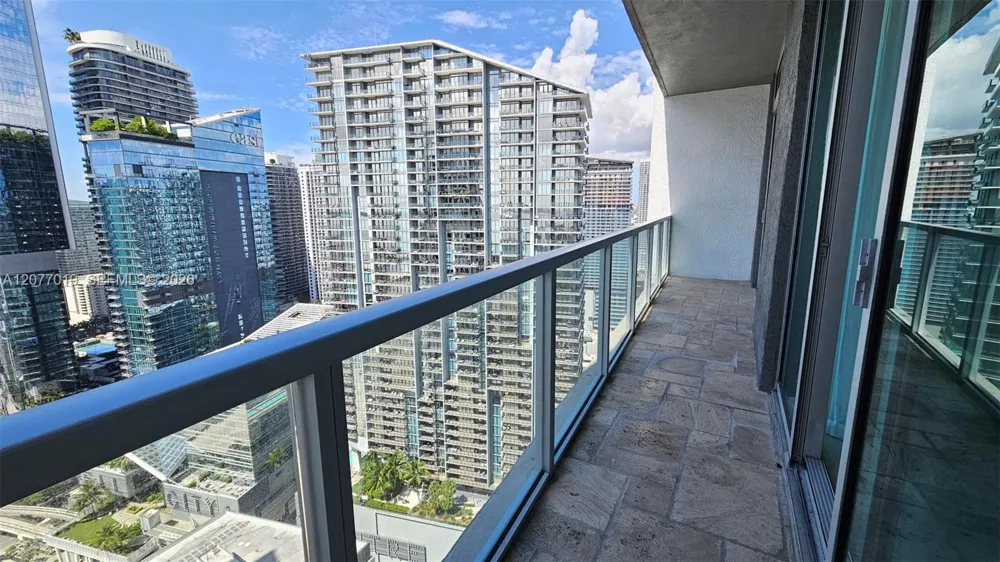 55 SE 6th St #4106 Miami, FL 33131