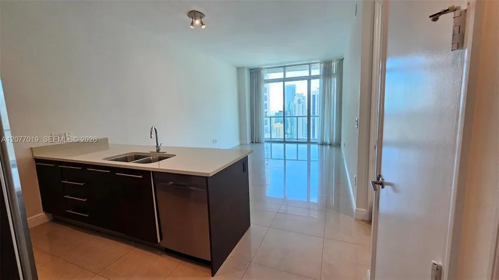 55 SE 6th St #4106 Miami, FL 33131