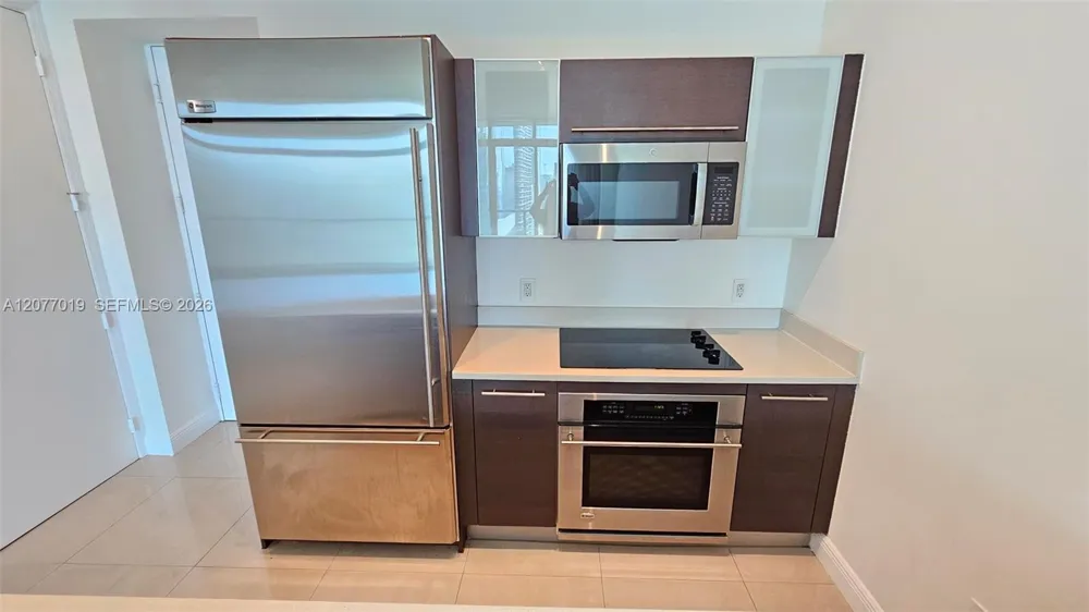 55 SE 6th St #4106 Miami, FL 33131