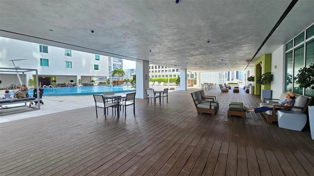 55 SE 6th St #4106 Miami, FL 33131
