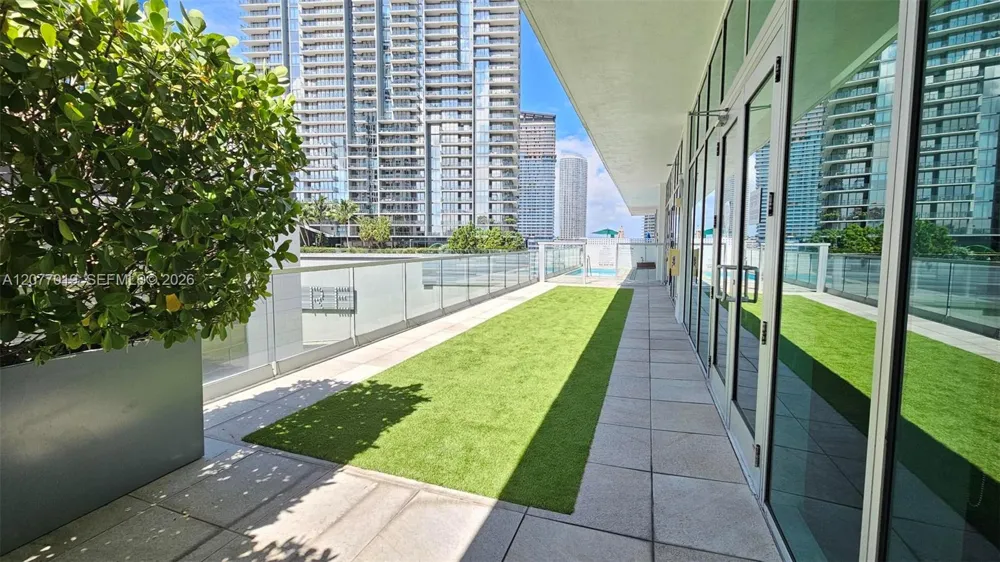 55 SE 6th St #4106 Miami, FL 33131