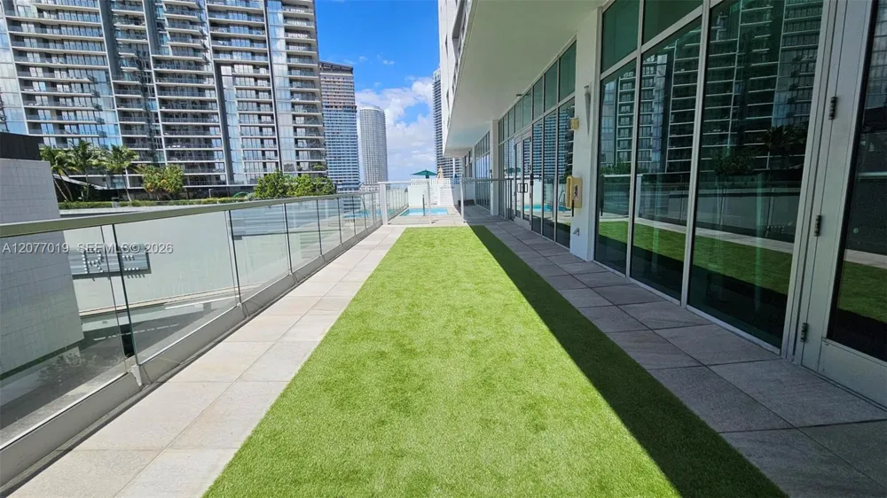 55 SE 6th St #4106 Miami, FL 33131