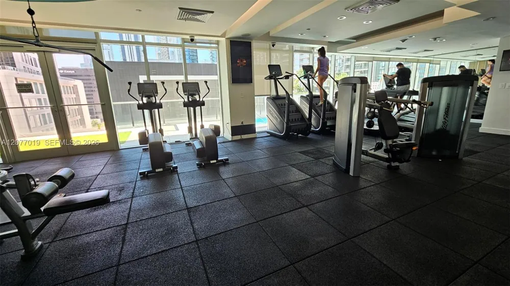 55 SE 6th St #4106 Miami, FL 33131
