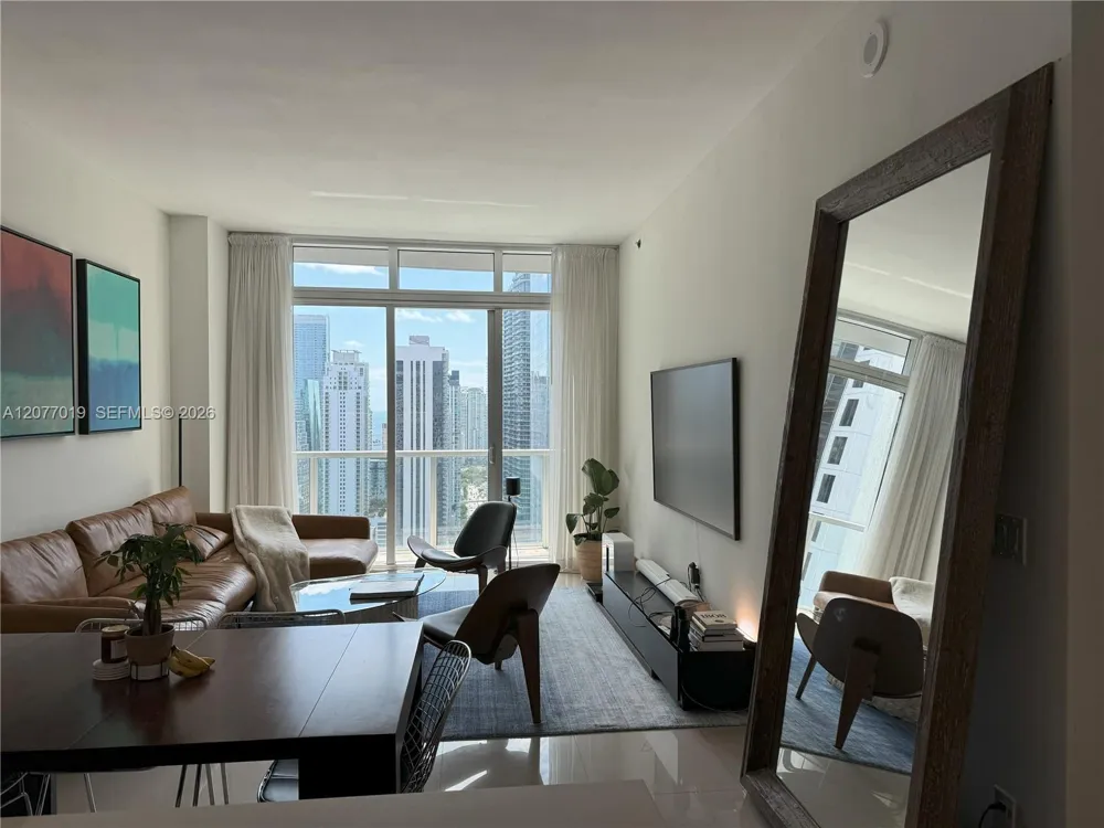 55 SE 6th St #4106 Miami, FL 33131