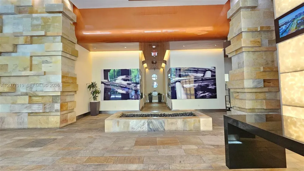 55 SE 6th St #4106 Miami, FL 33131