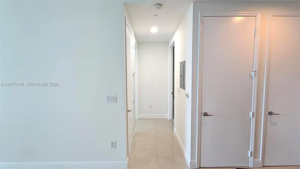 55 SE 6th St #4106 Miami, FL 33131