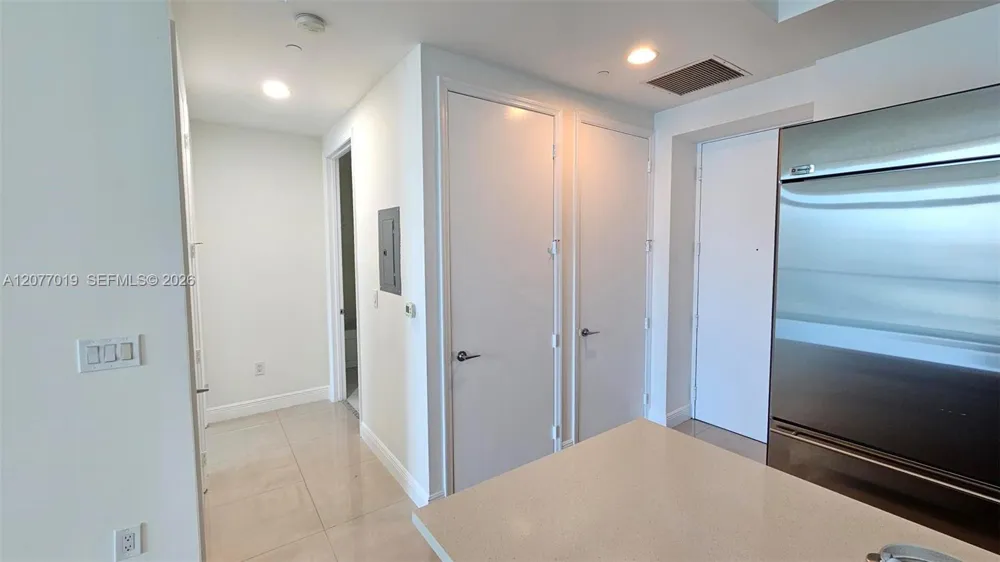 55 SE 6th St #4106 Miami, FL 33131