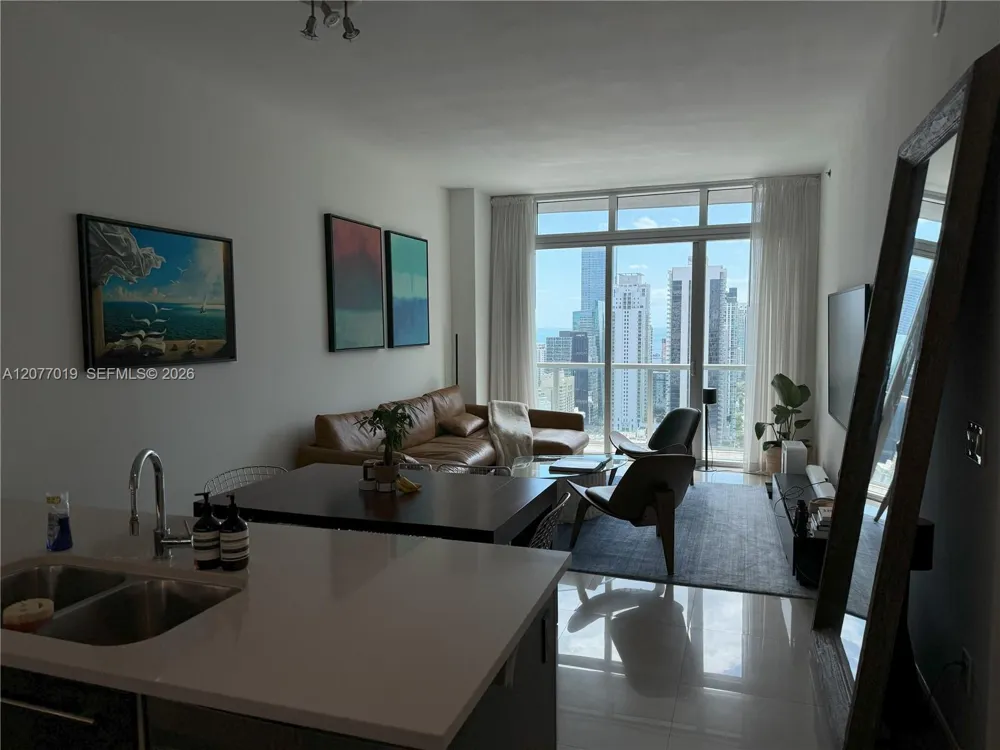 55 SE 6th St #4106 Miami, FL 33131