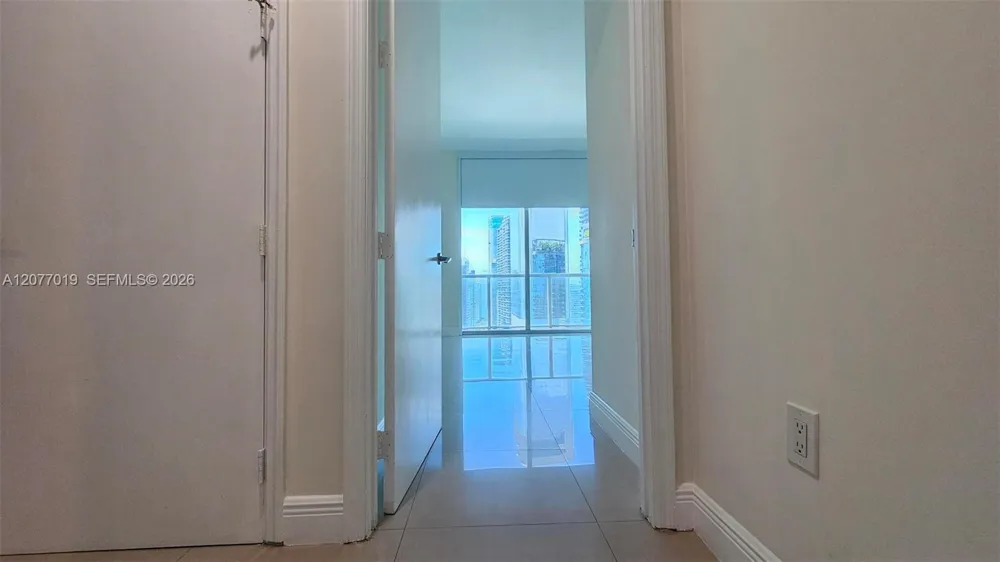 55 SE 6th St #4106 Miami, FL 33131