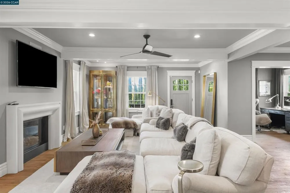 950 Country Lane Walnut Creek, CA 94596