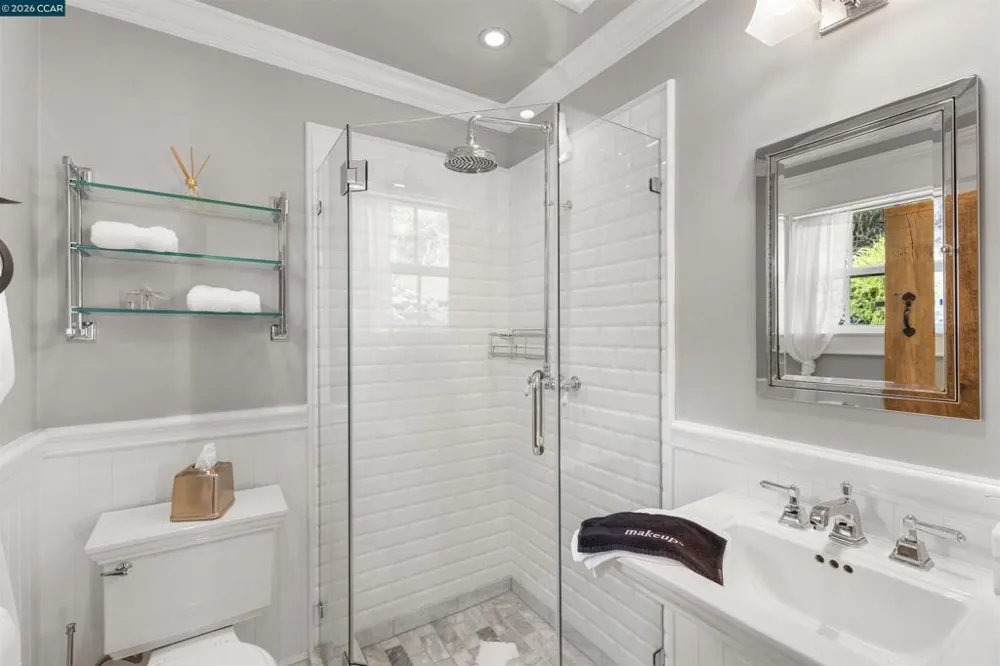 950 Country Lane Walnut Creek, CA 94596