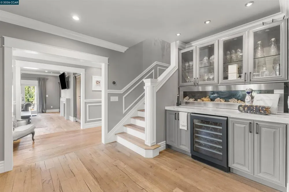 950 Country Lane Walnut Creek, CA 94596