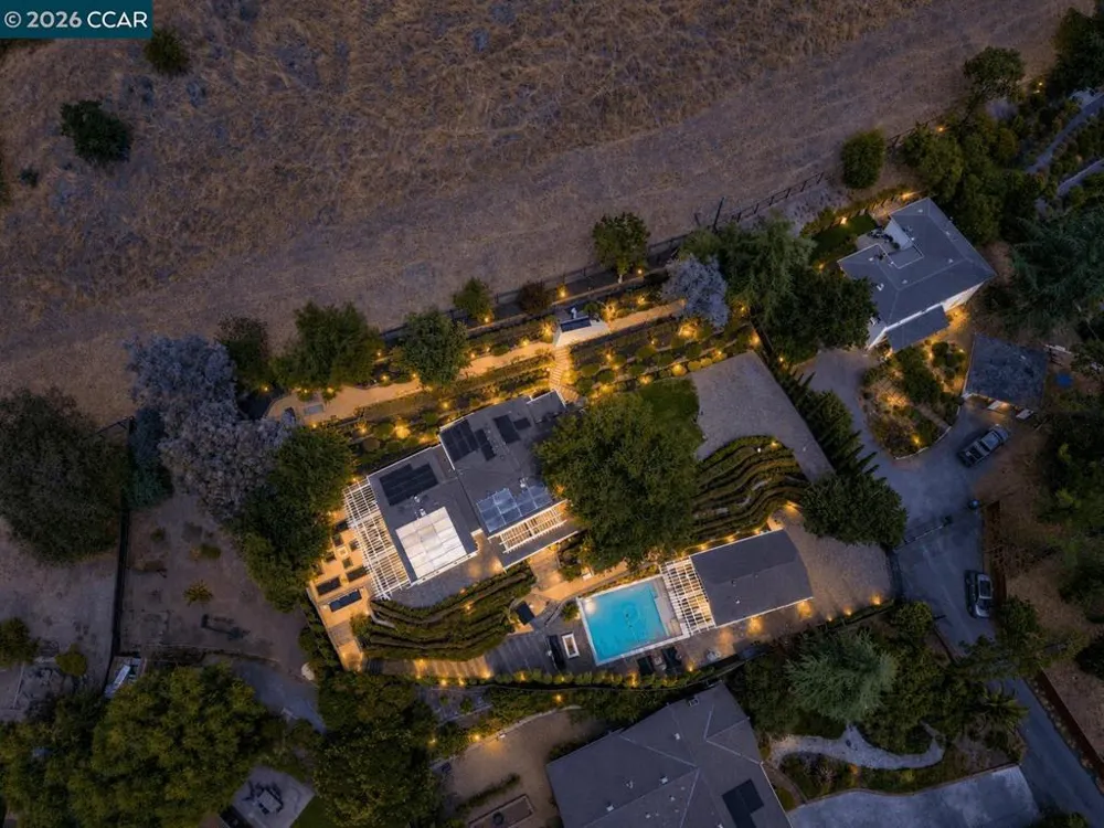 950 Country Lane Walnut Creek, CA 94596