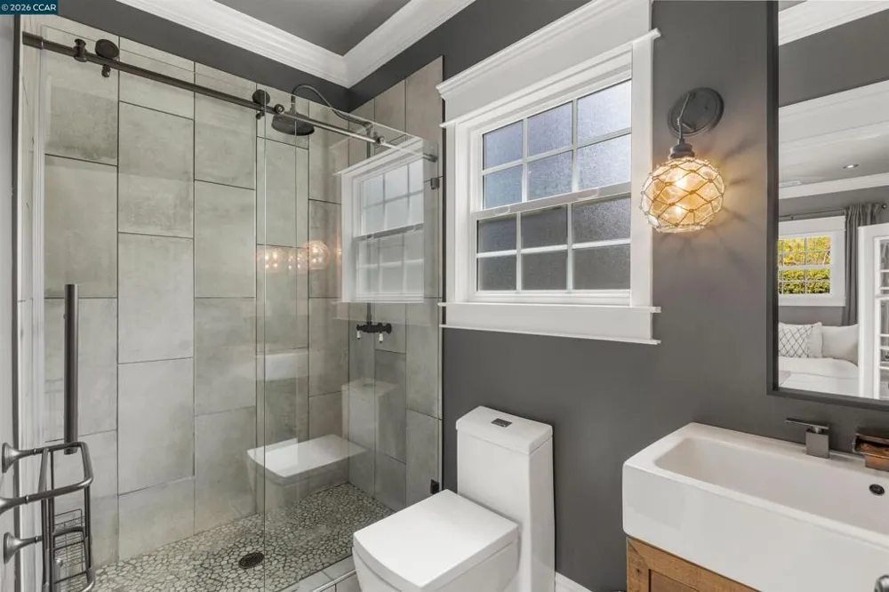950 Country Lane Walnut Creek, CA 94596