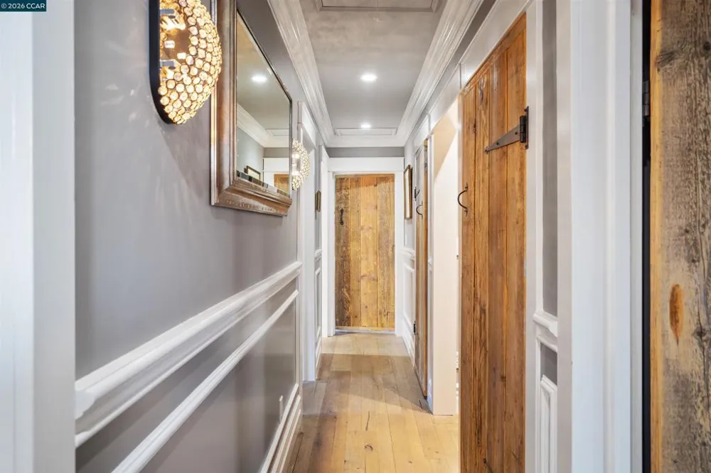 950 Country Lane Walnut Creek, CA 94596