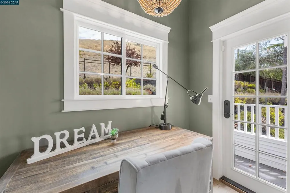 950 Country Lane Walnut Creek, CA 94596