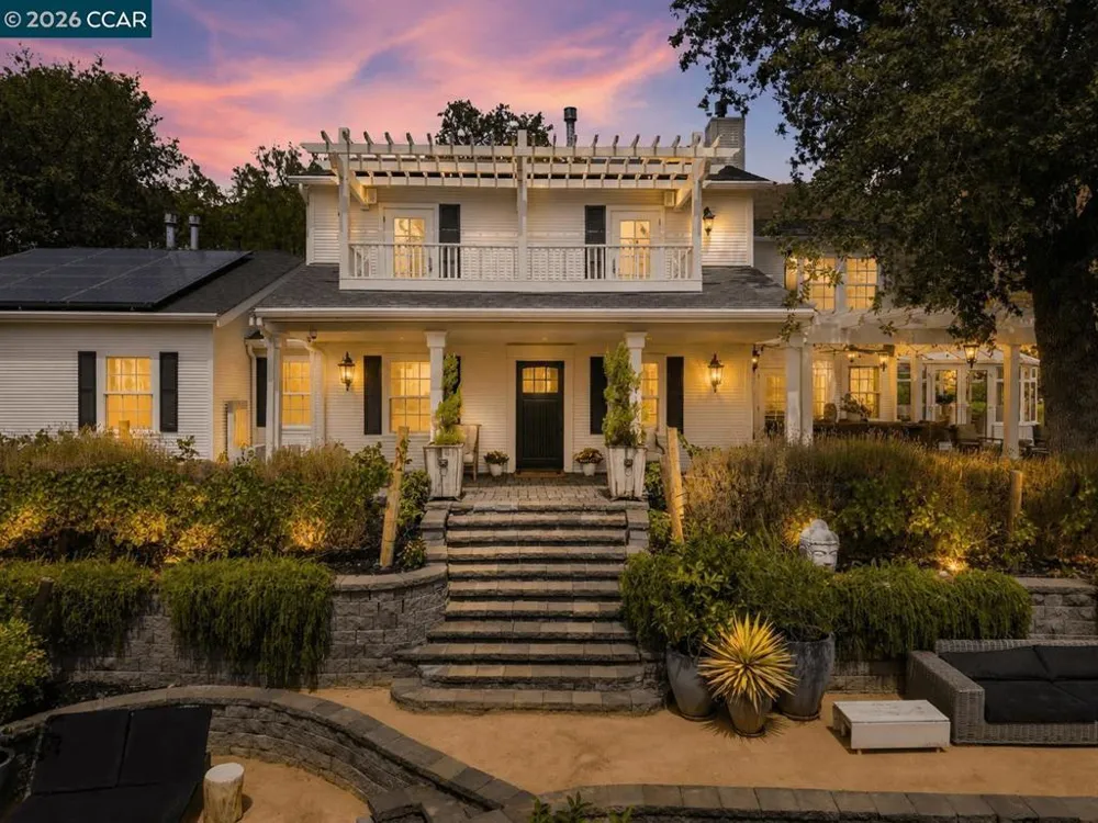 950 Country Lane Walnut Creek, CA 94596