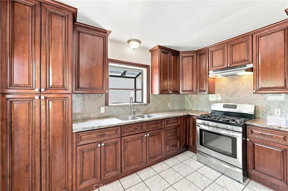 5523 Mavis Whittier, CA 90601