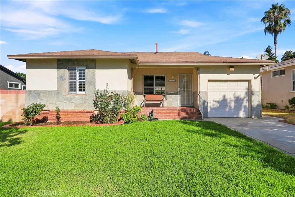 5523 Mavis Whittier, CA 90601