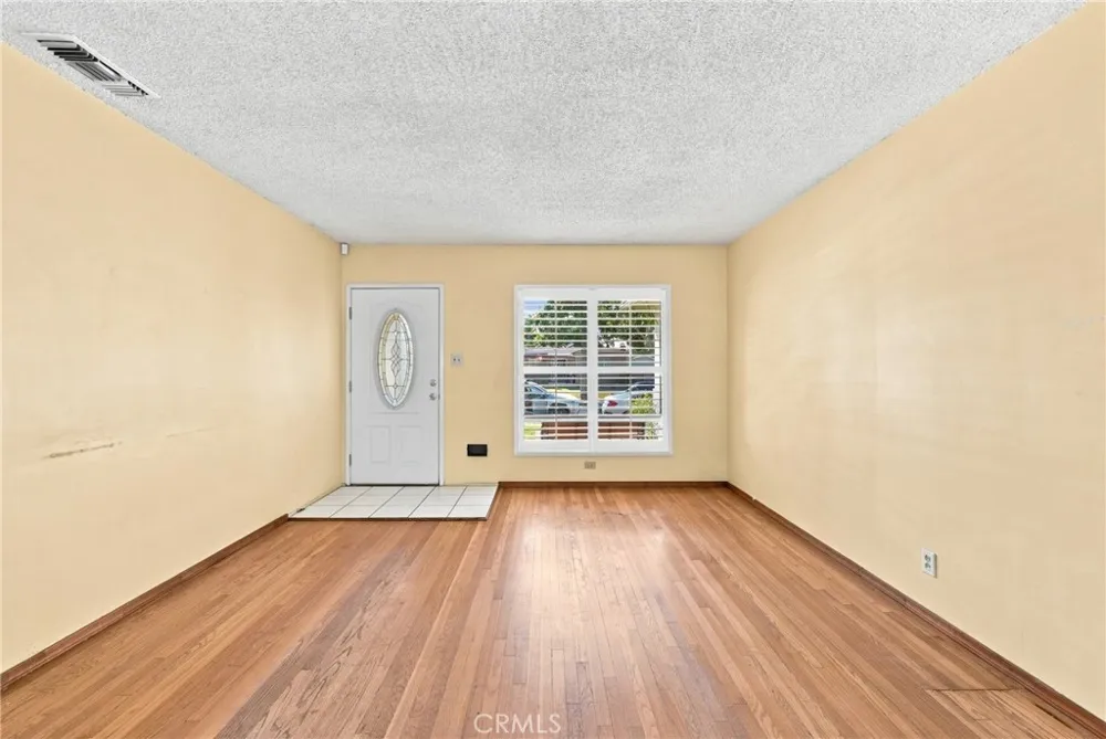 5523 Mavis Whittier, CA 90601