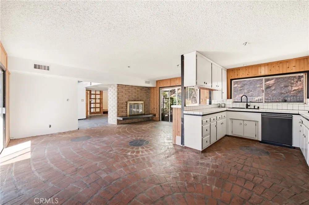 2125 Eastedge Glendale, CA 91206