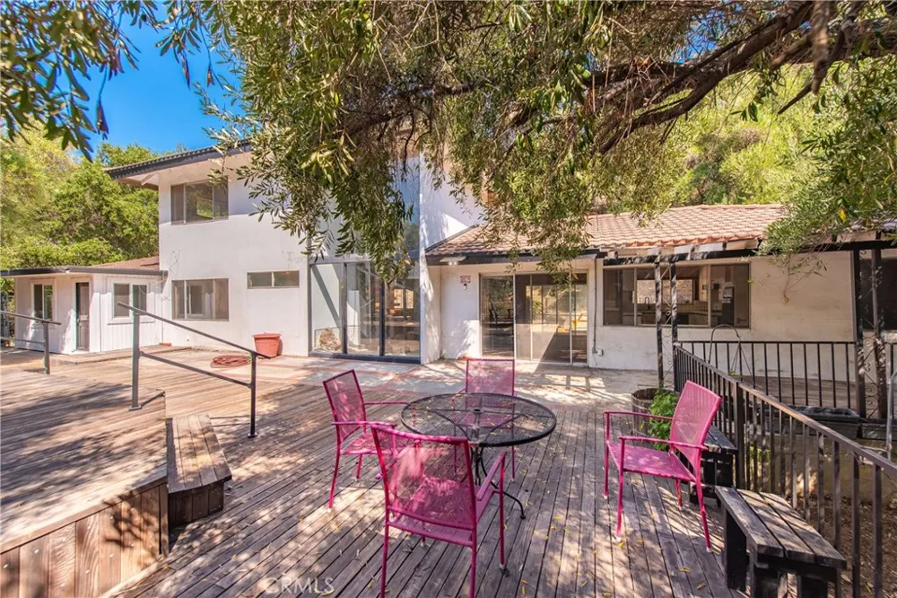 2125 Eastedge Glendale, CA 91206