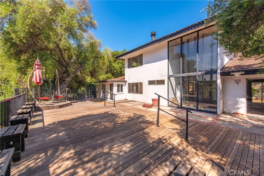 2125 Eastedge Glendale, CA 91206