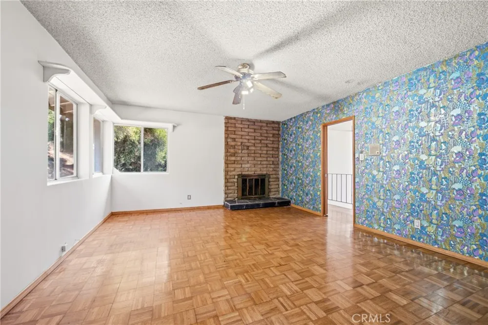 2125 Eastedge Glendale, CA 91206