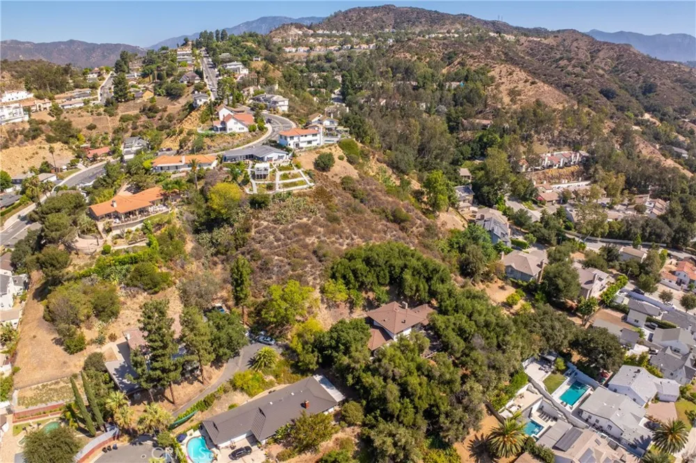 2125 Eastedge Glendale, CA 91206