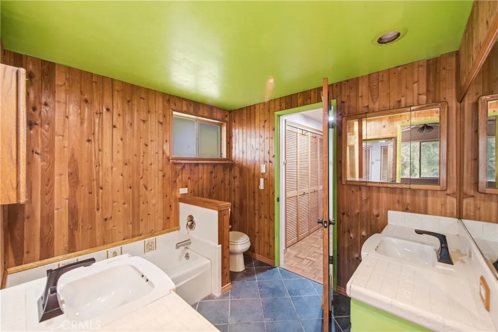 2125 Eastedge Glendale, CA 91206