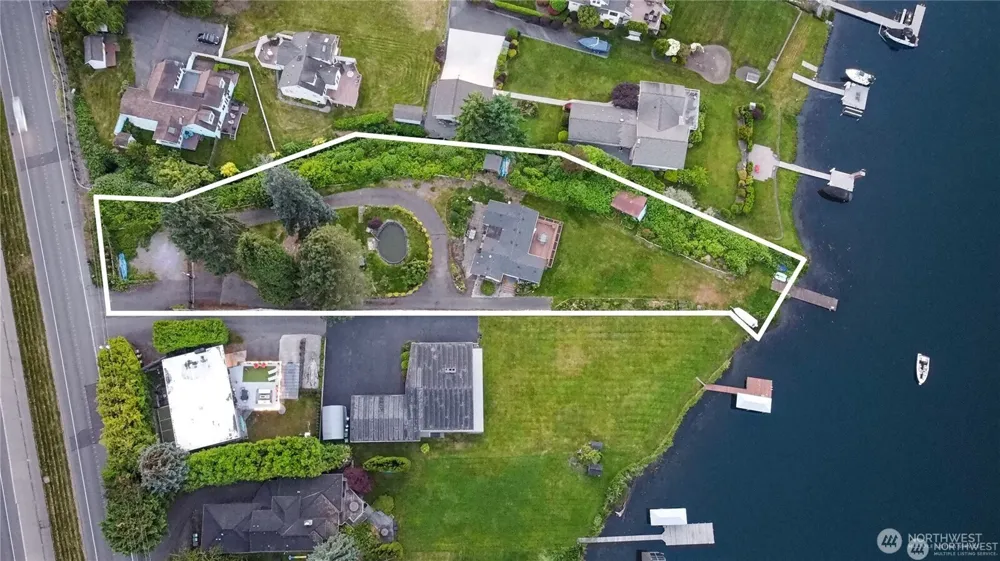 5104 NW Sammamish Road Issaquah, WA 98027