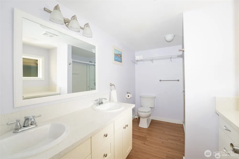 5104 NW Sammamish Road Issaquah, WA 98027