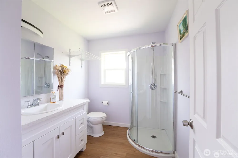 5104 NW Sammamish Road Issaquah, WA 98027
