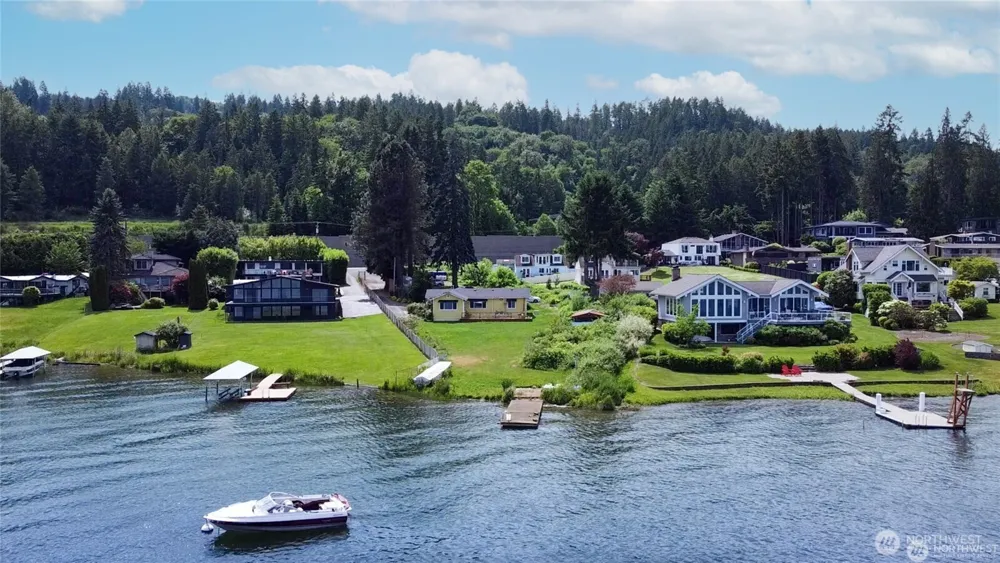 5104 NW Sammamish Road Issaquah, WA 98027