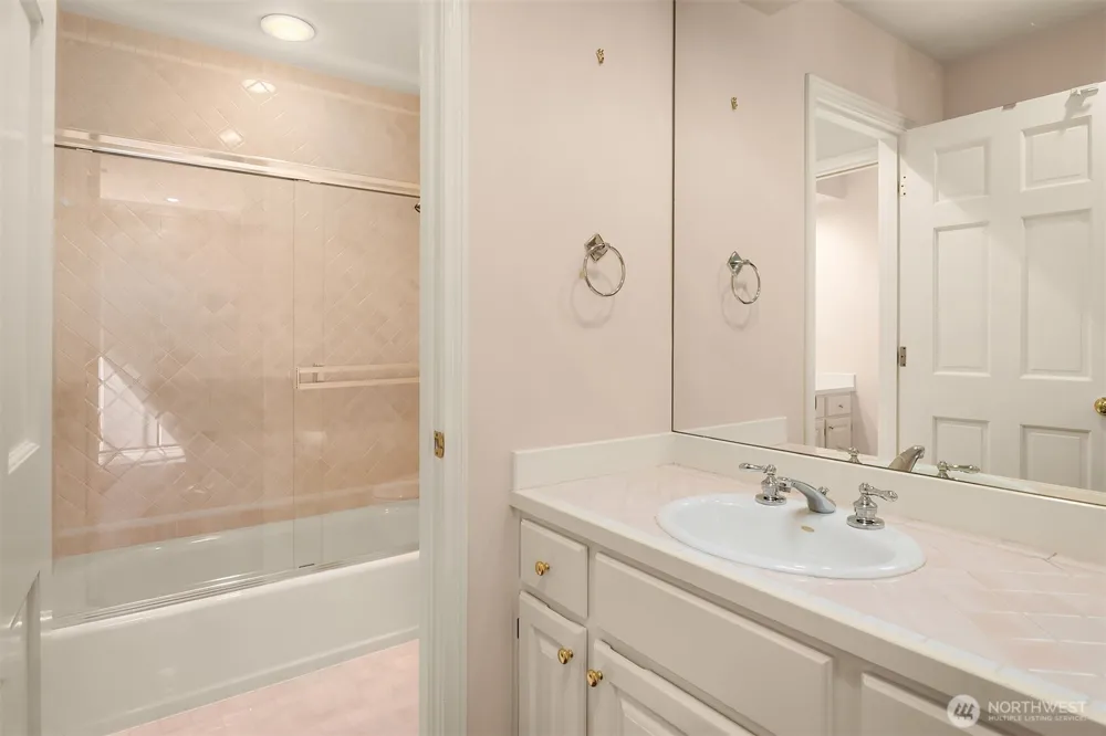 19955 NE 129th Street Woodinville, WA 98077