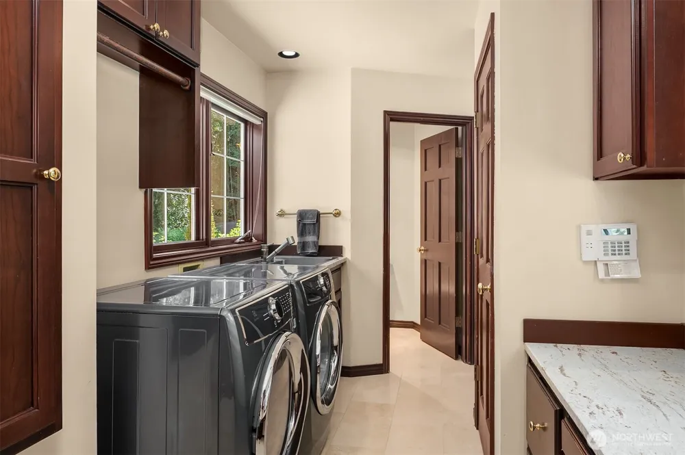 19955 NE 129th Street Woodinville, WA 98077