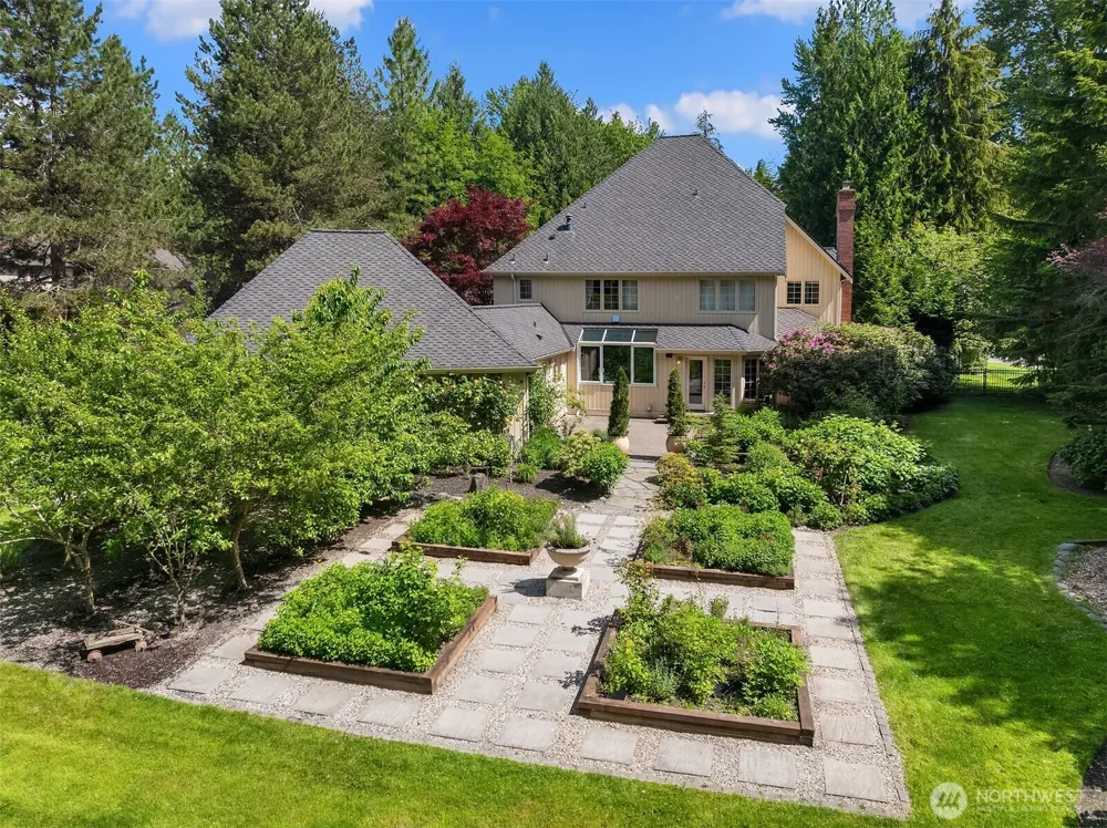 19955 NE 129th Street Woodinville, WA 98077