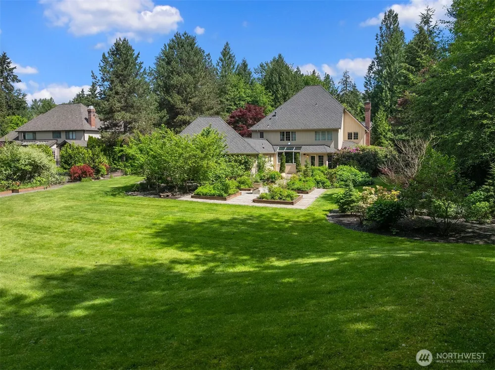 19955 NE 129th Street Woodinville, WA 98077