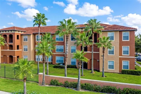5500 METROWEST BOULEVARD #211