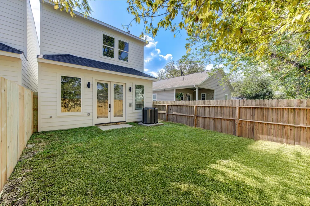 3639 Rebecca Street #B Houston, TX 77021