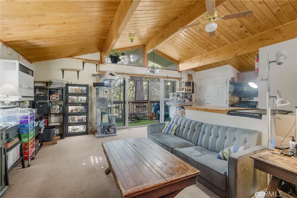 32892 Lone Pine Running Springs, CA 92382