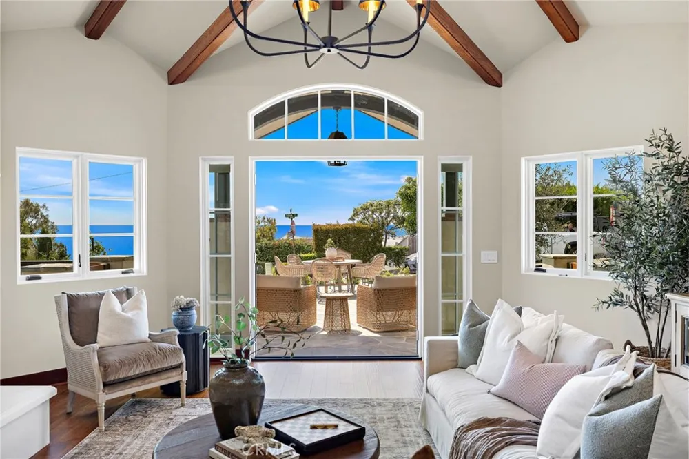 3002 Dorn Court Laguna Beach, CA 92651