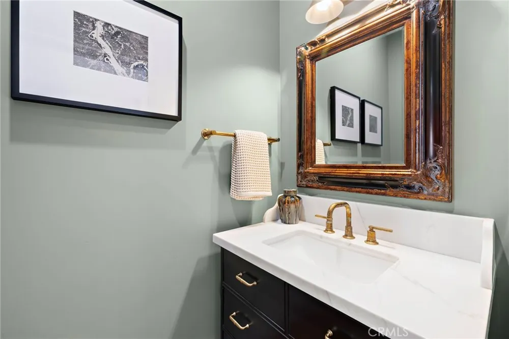3002 Dorn Court Laguna Beach, CA 92651