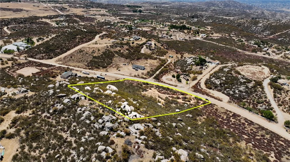 714 Rolling Hills Drive Aguanga, CA 92536