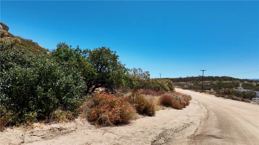 714 Rolling Hills Drive Aguanga, CA 92536