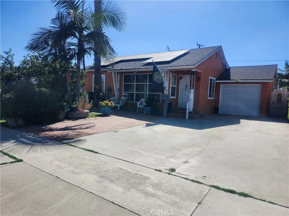 13703 Carpintero Bellflower, CA 90706