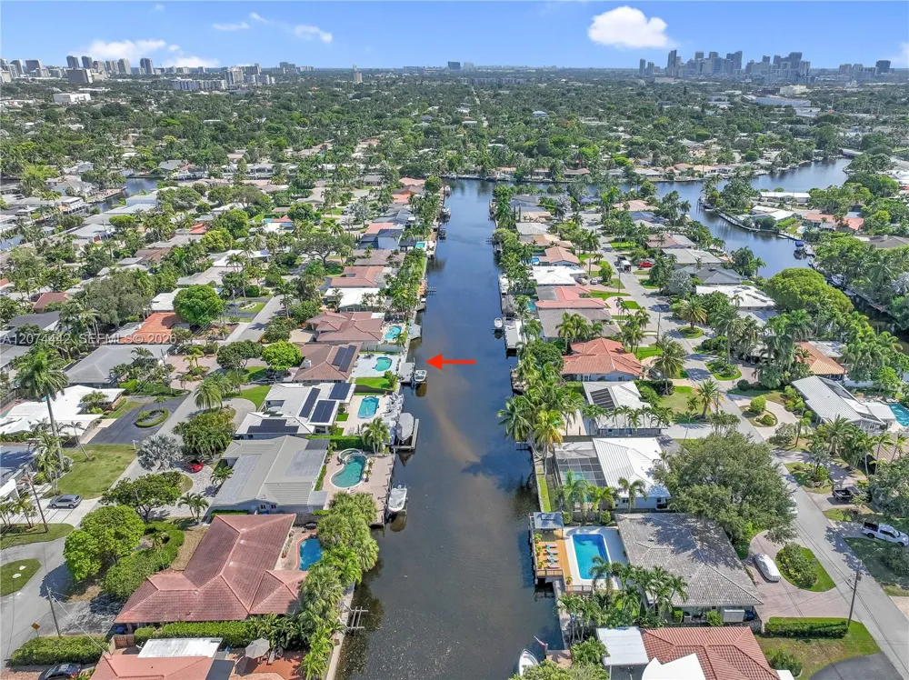2225 NE 16th Ave Wilton Manors, FL 33305