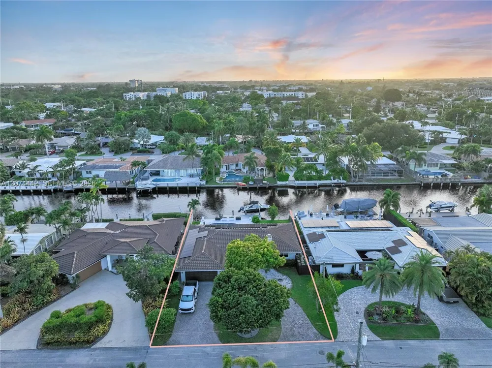 2225 NE 16th Ave Wilton Manors, FL 33305