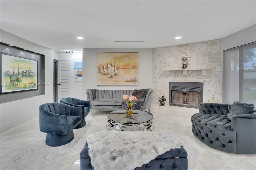 2225 NE 16th Ave Wilton Manors, FL 33305