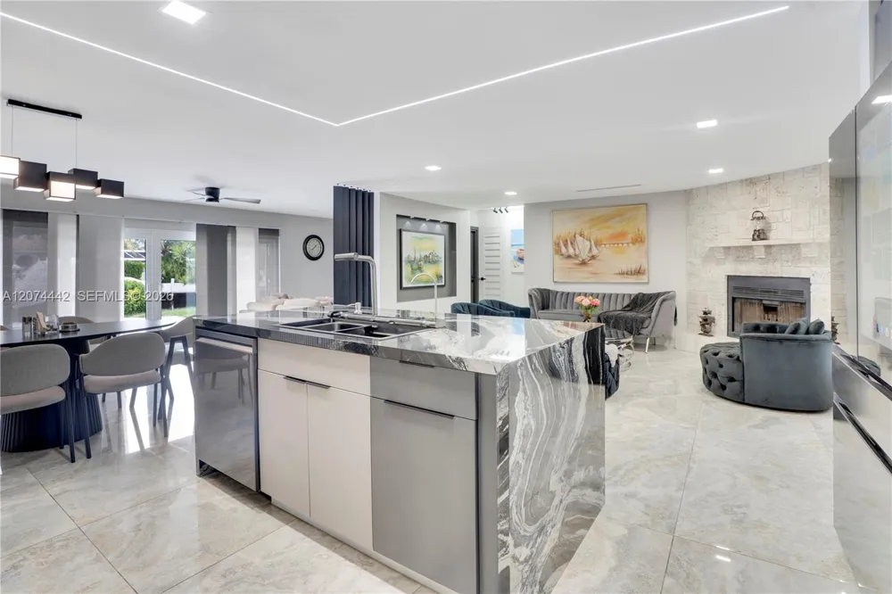 2225 NE 16th Ave Wilton Manors, FL 33305